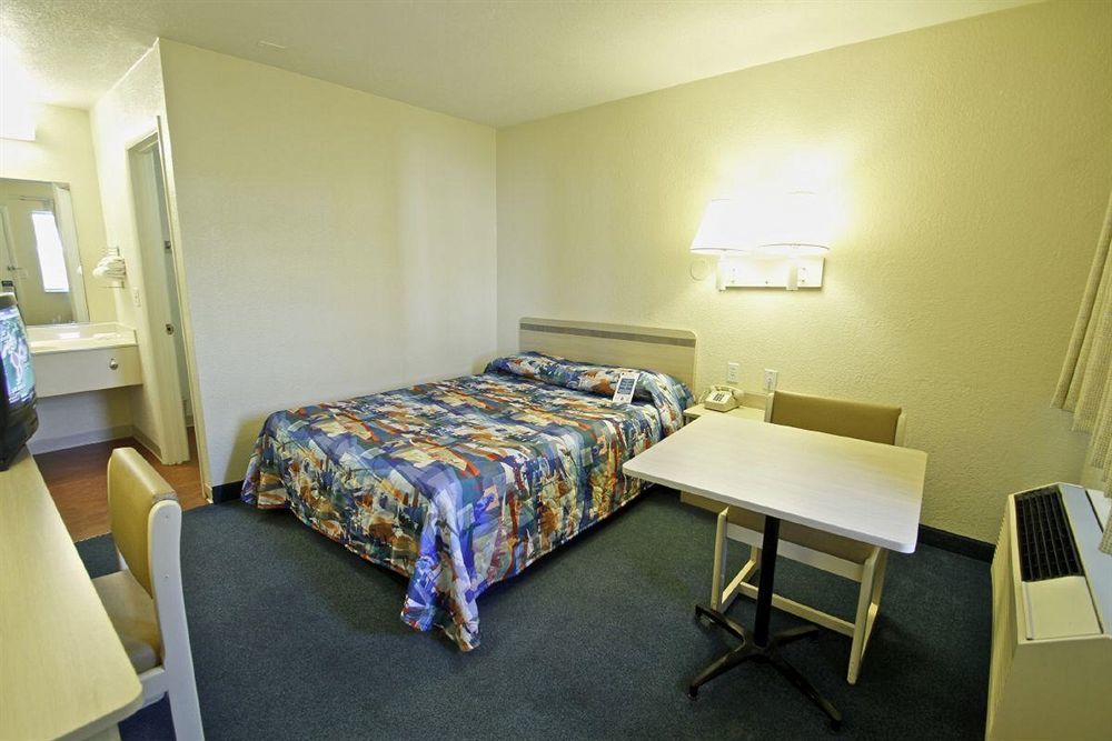 West Ashley Inn Charleston Esterno foto